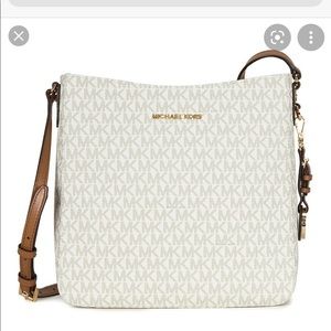 Michael Kors Large Jet Set Crossbody ❤️